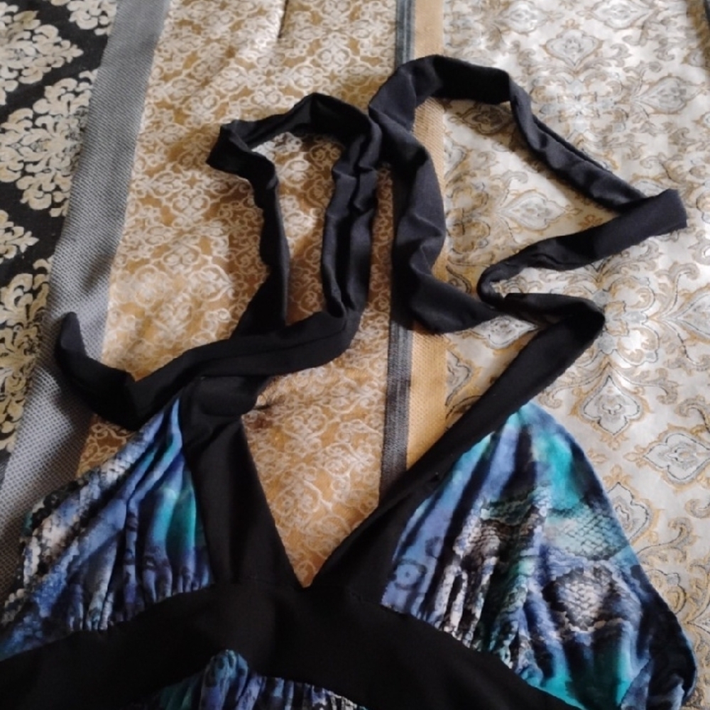 Chic Blue Patterned Maxi Dress - Picture 7 of 8